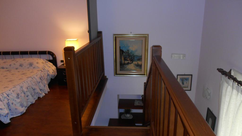 Casa Sannazzaro Apartment Наполи Стая снимка